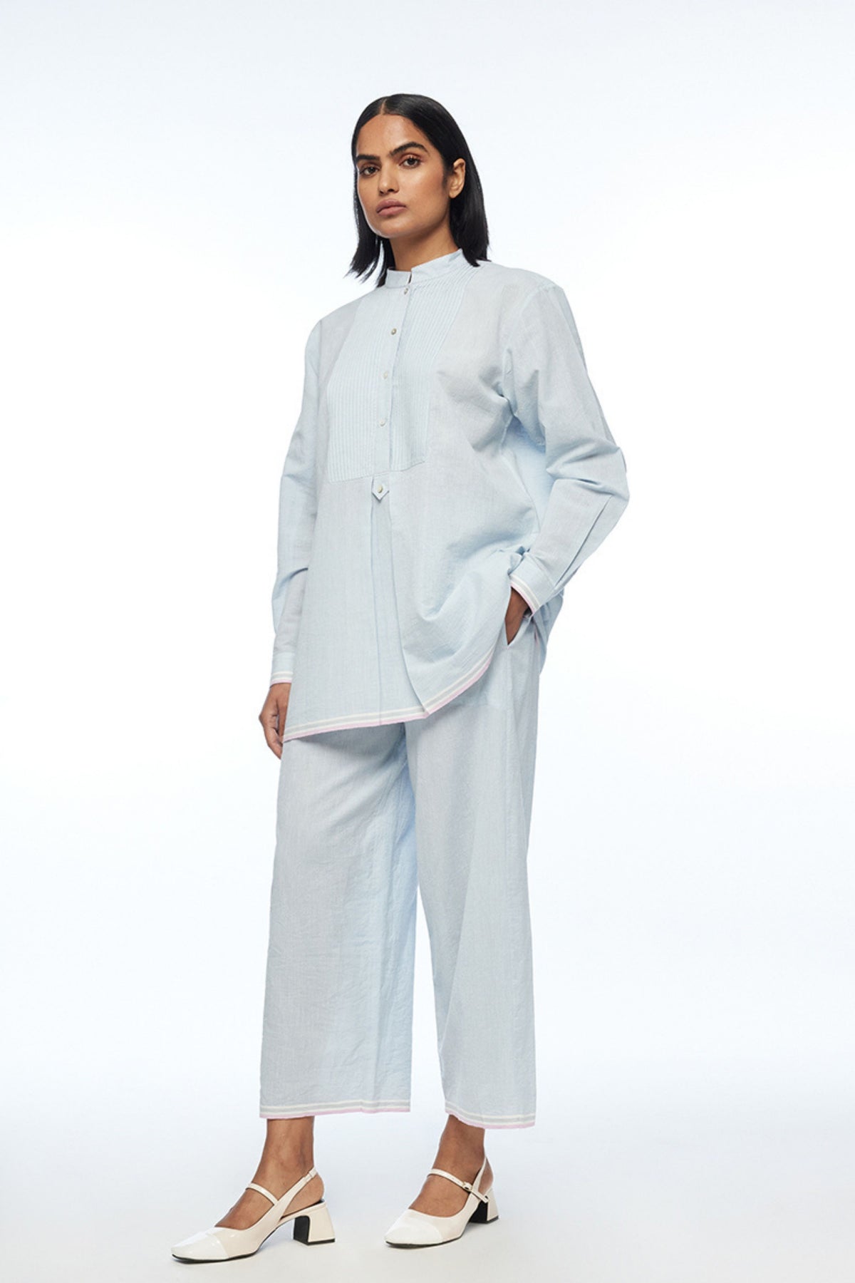 Mandonii Yoke Pleated Top