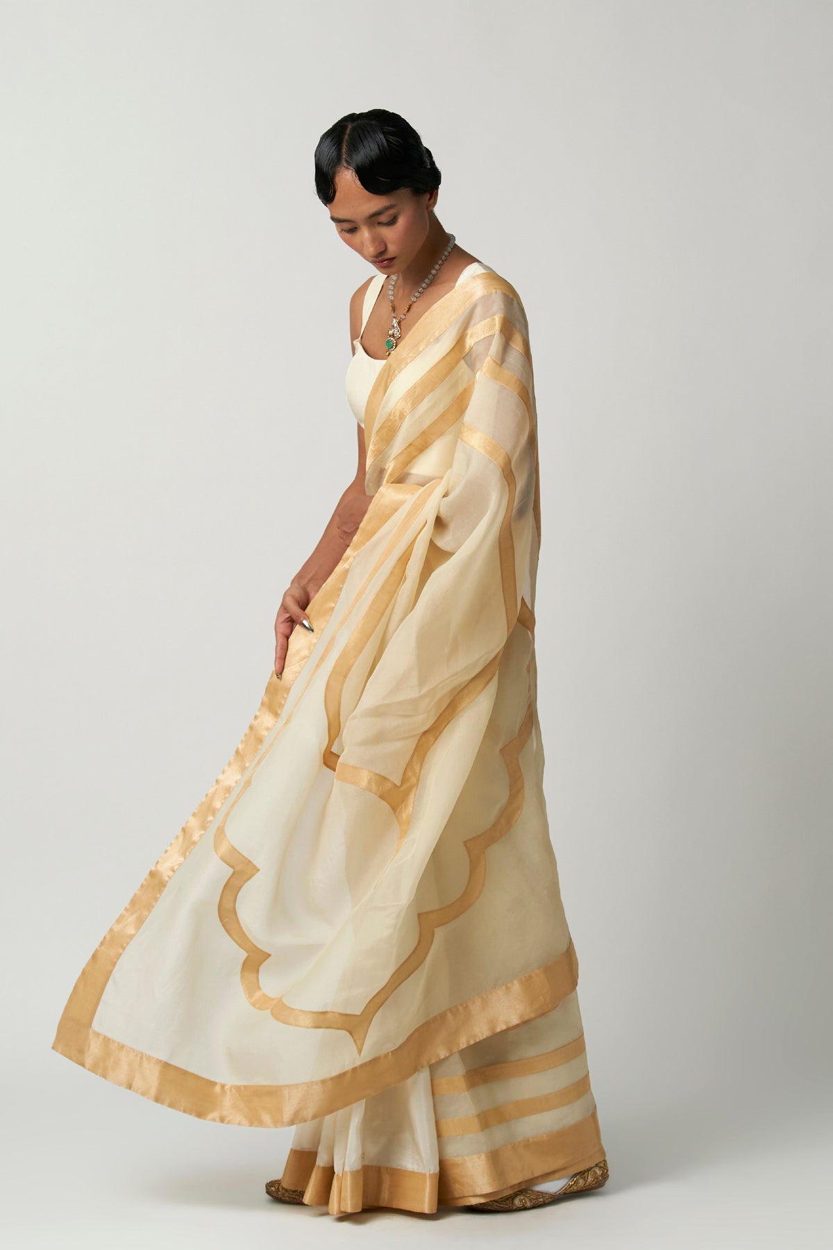 Moti Mehrabiya Saree Set