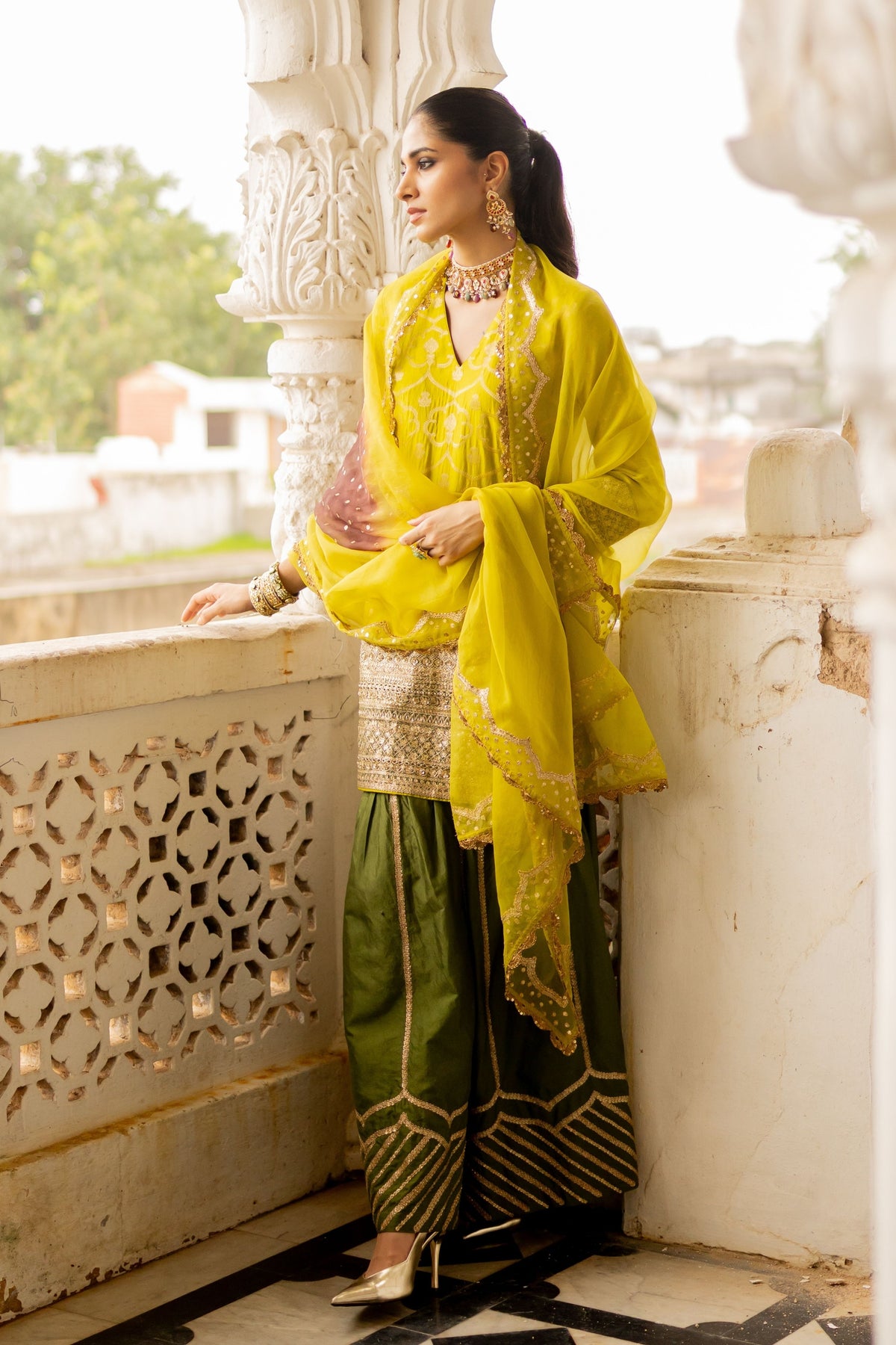 Lime-brown Gul Dupatta