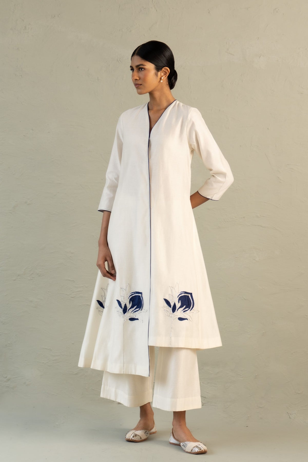 Blue Edit Ivory Hi-Lo Set