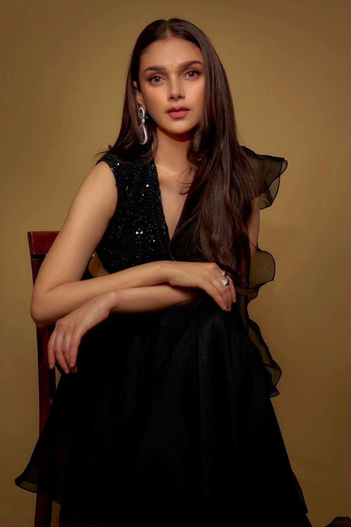 Aditi Rao Hydari in Ridhi Mehra