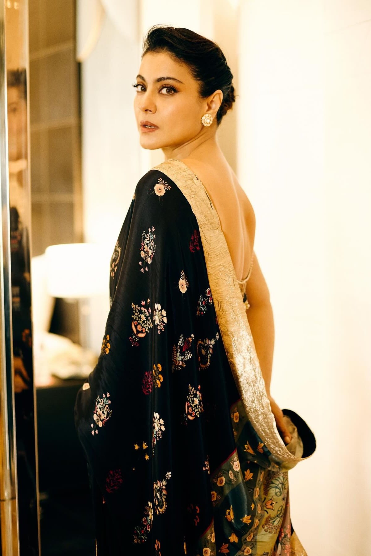 Kajol Devgan in Varun Bahl