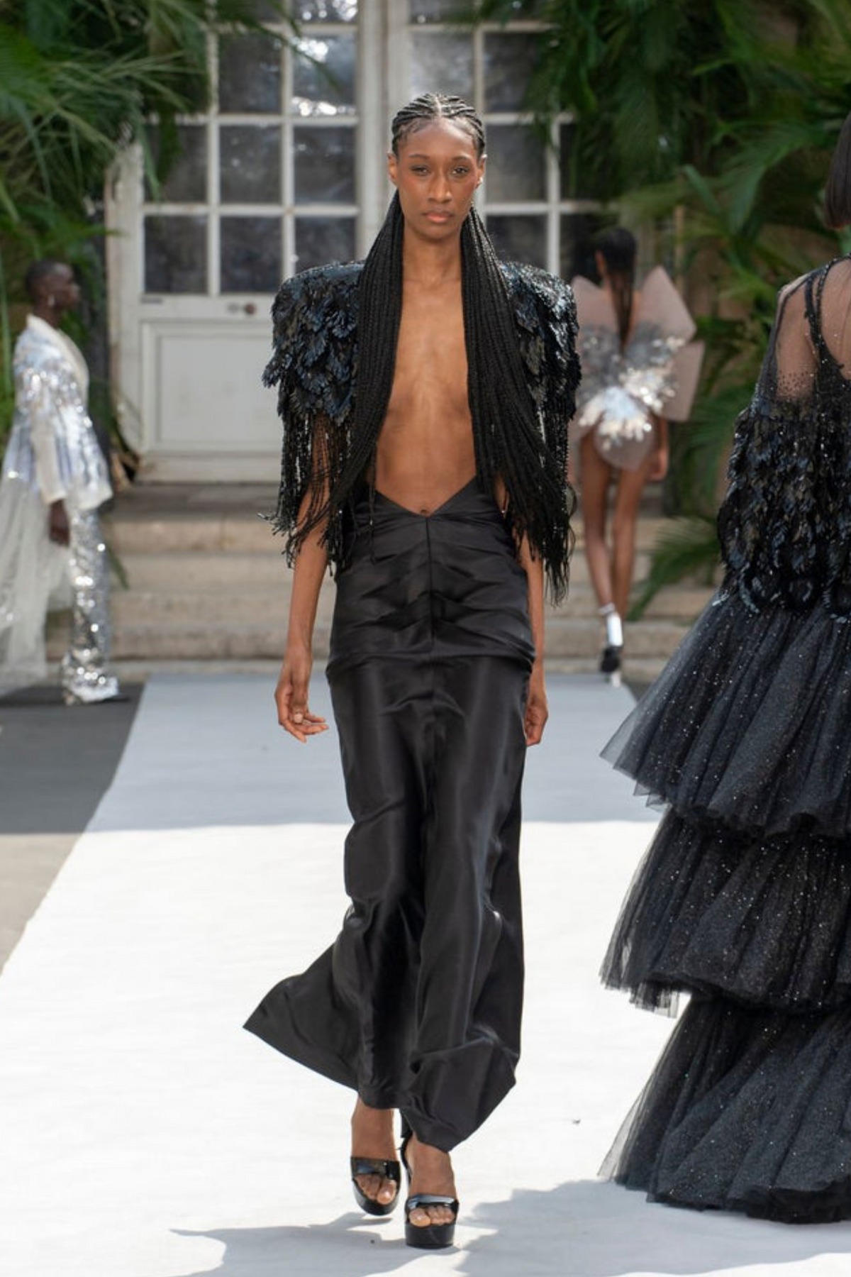 Noir Crystal Short Cape Set