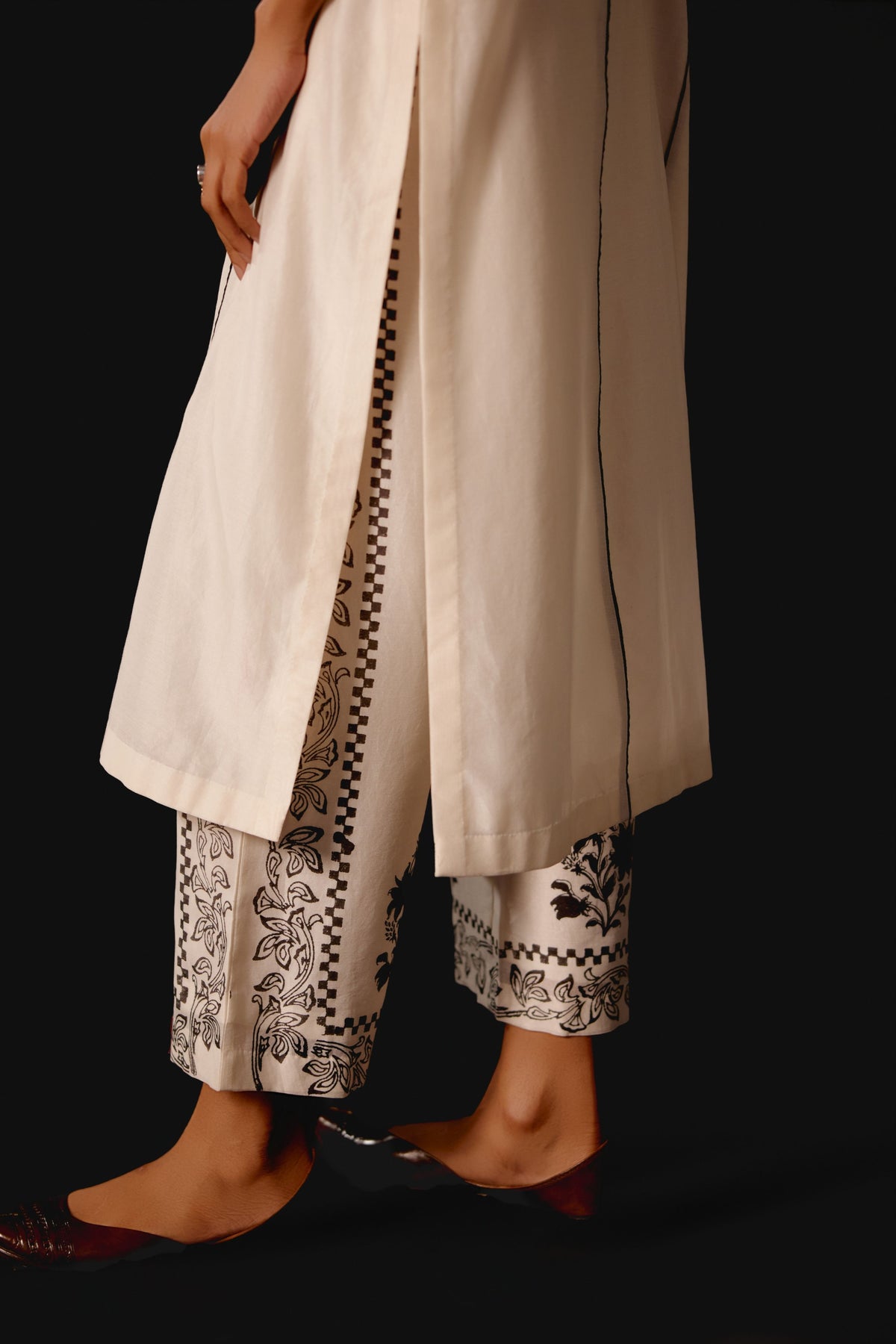 Ivory Embroidered Chanderi Kurta Set