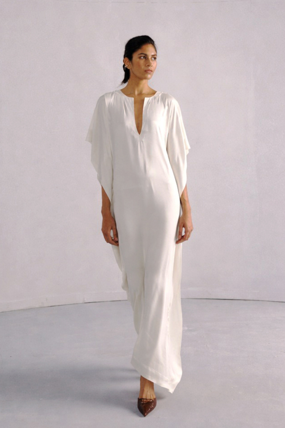 Ivory Kaftan