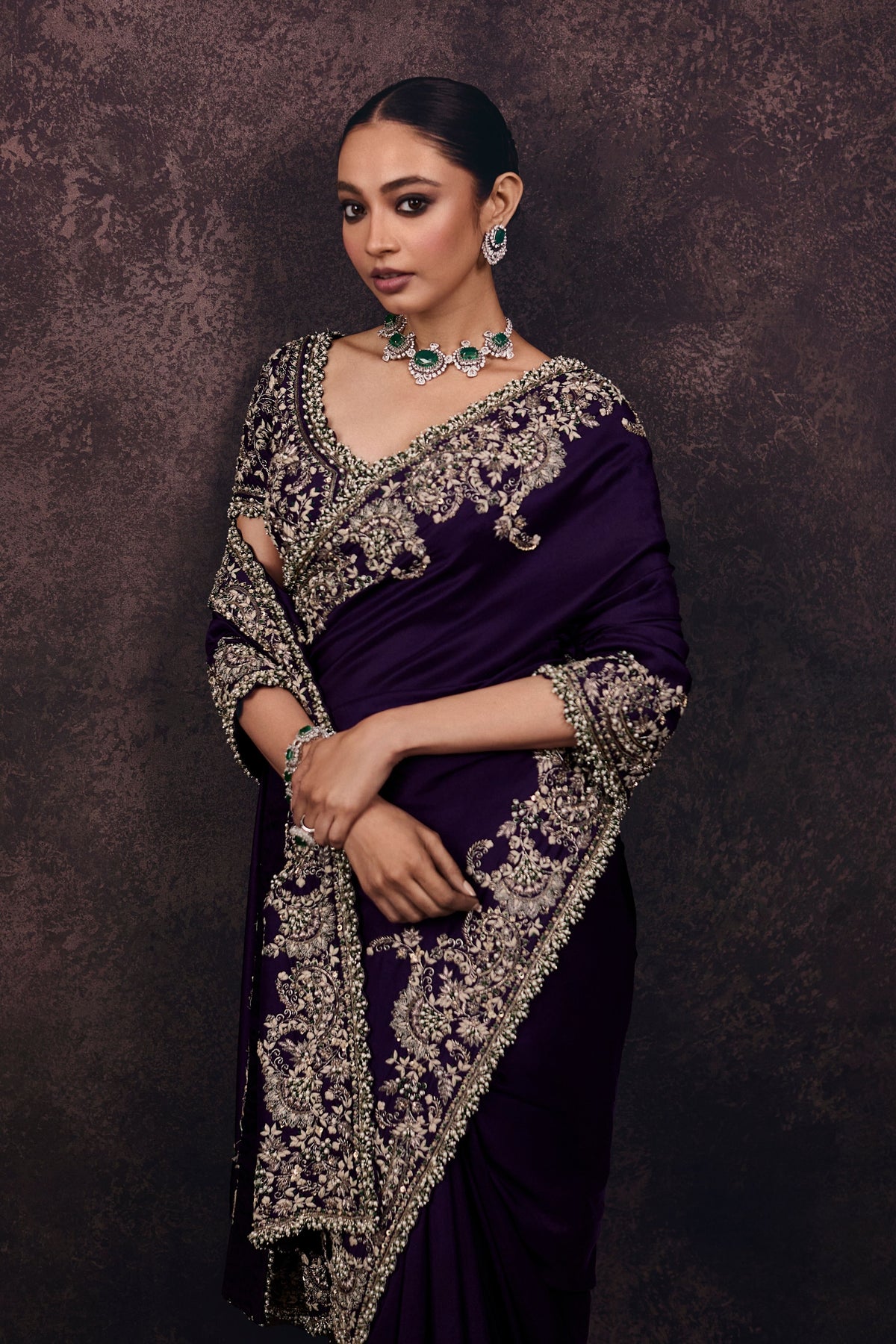 Am Moti Resham Saree
