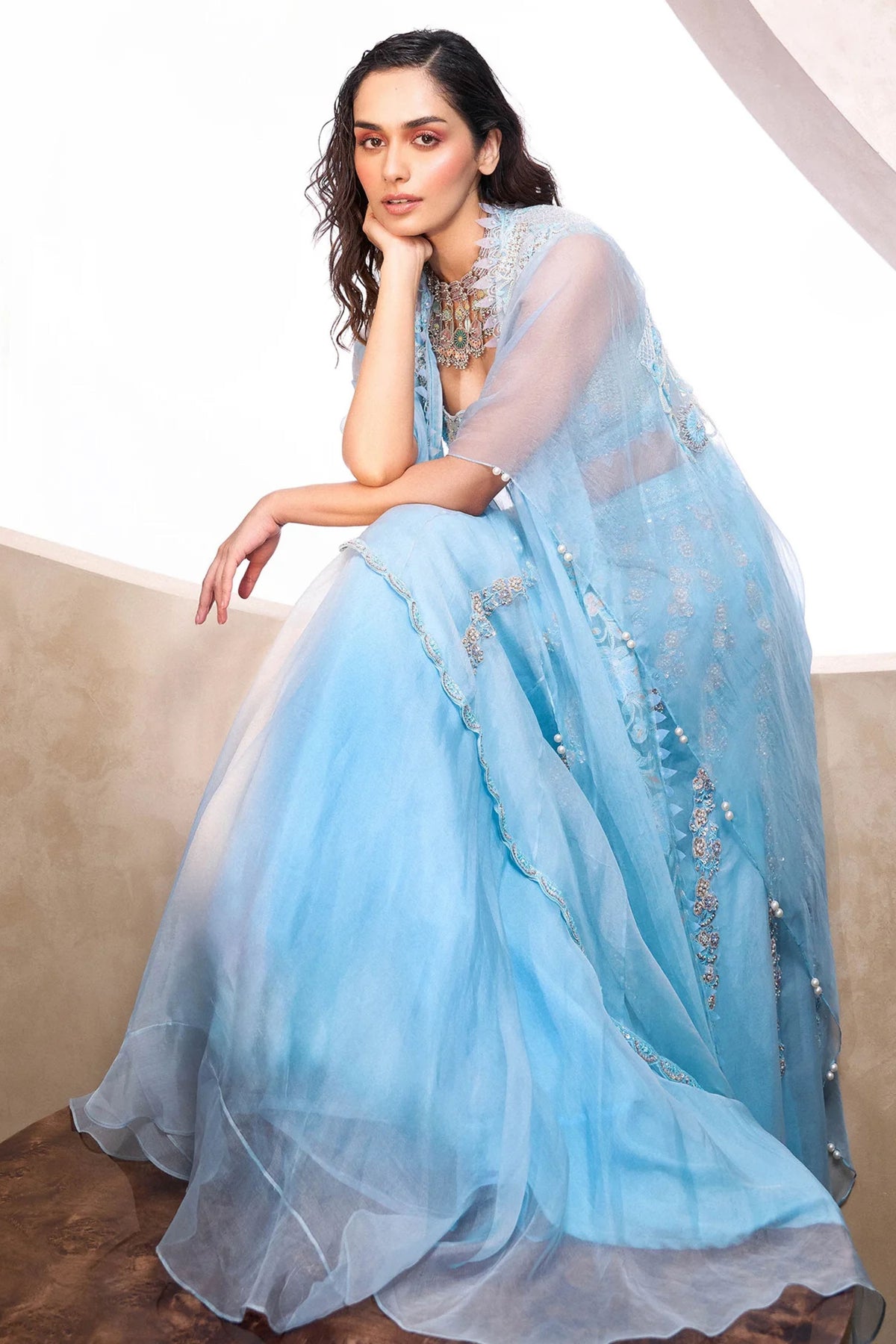 Manushi Chillar in Awigna
