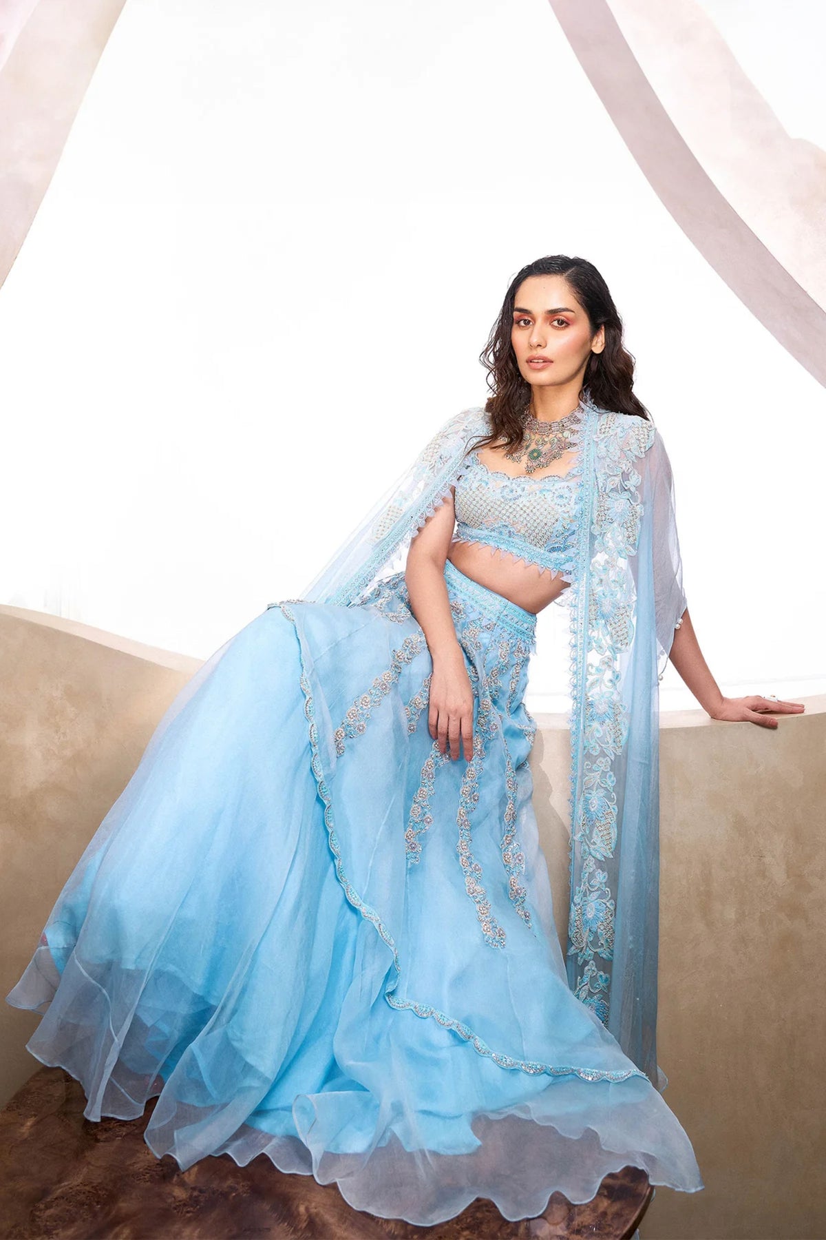 Manushi Chillar in Awigna