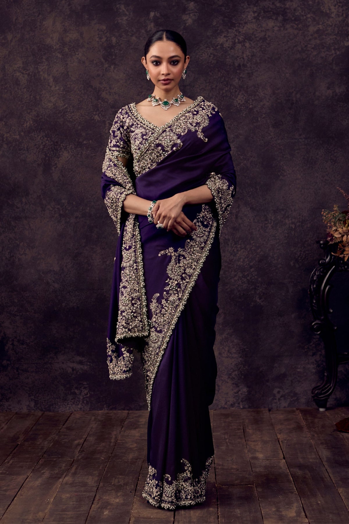 Am Moti Resham Saree