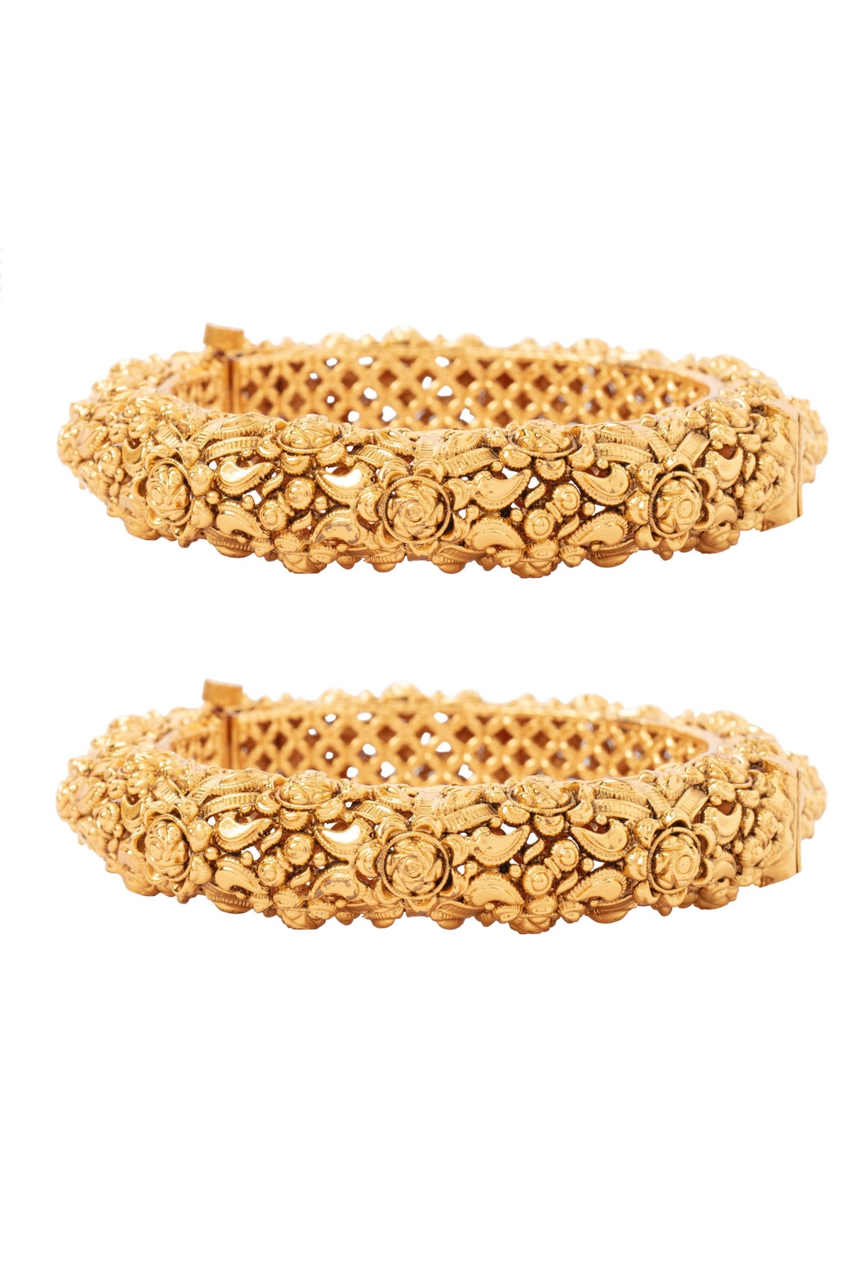 Isvaraah Gold Plated Bangles