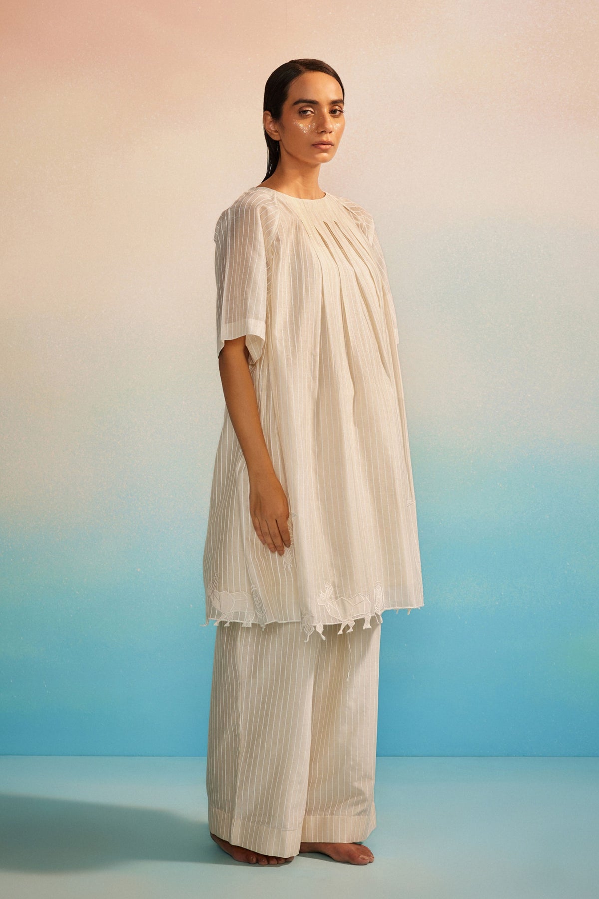 Orihime Box Pleat Appliqué Dress