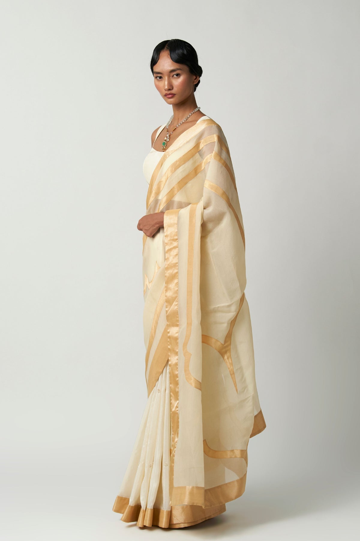 Moti Mehrabiya Saree Set