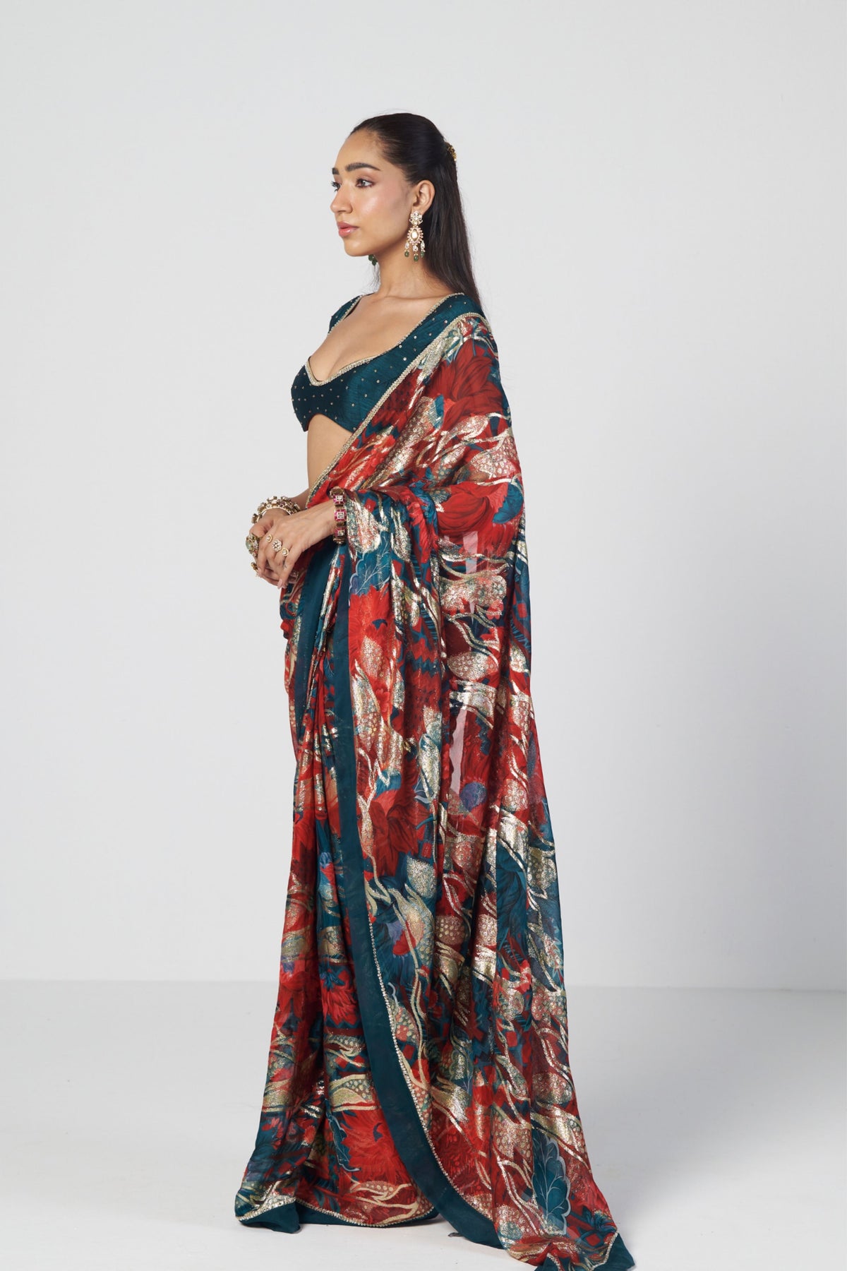Jugmug Saree Set