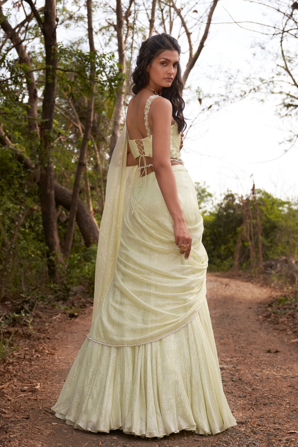 English Daisy Saree Set