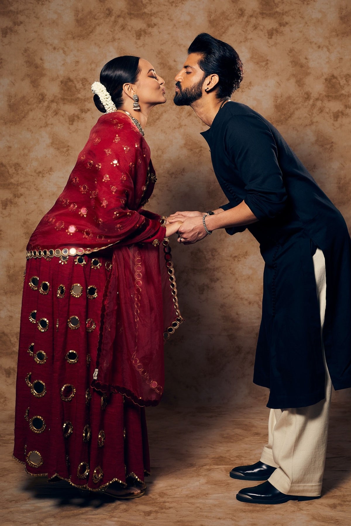 Sonakshi Sinha in Itrh
