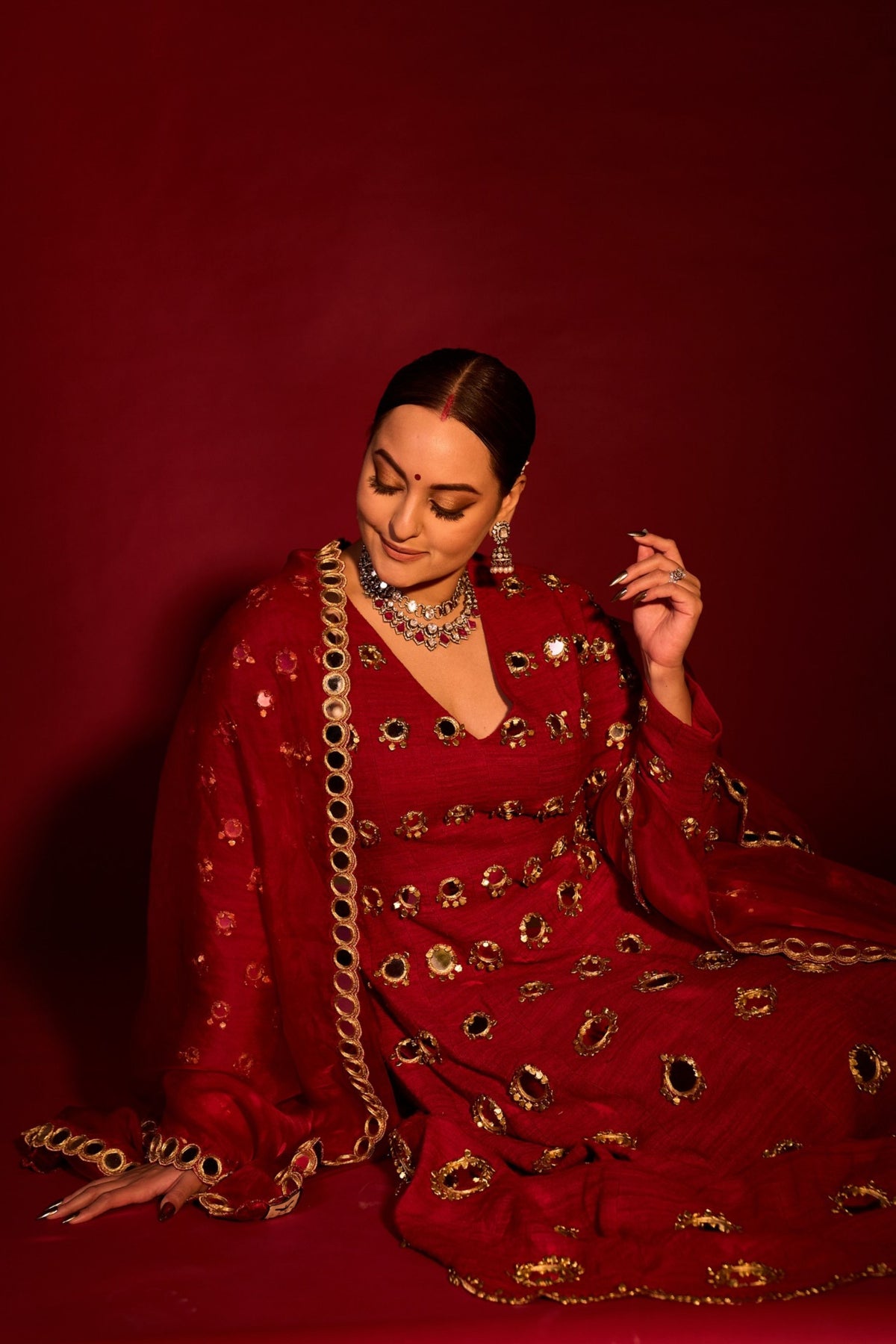 Sonakshi Sinha in Itrh