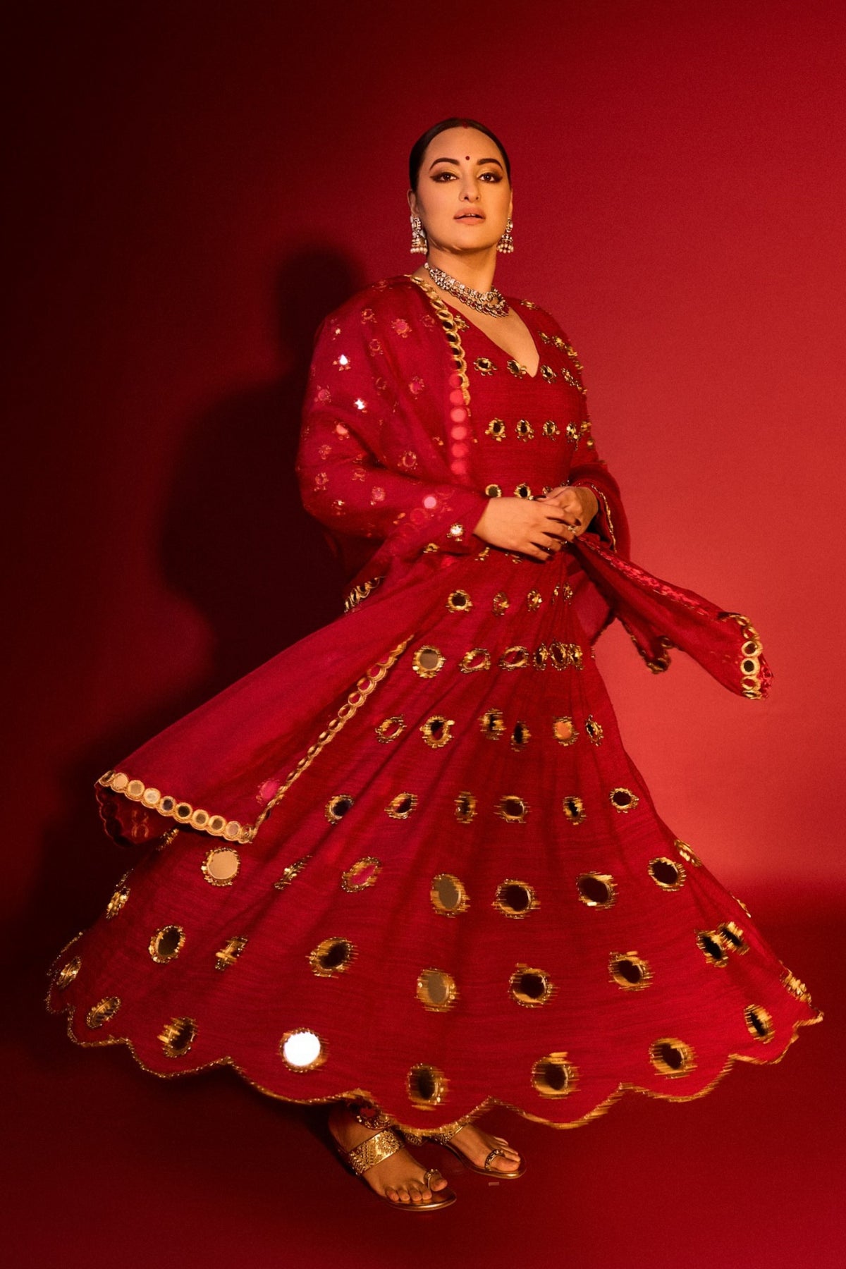 Sonakshi Sinha in Itrh