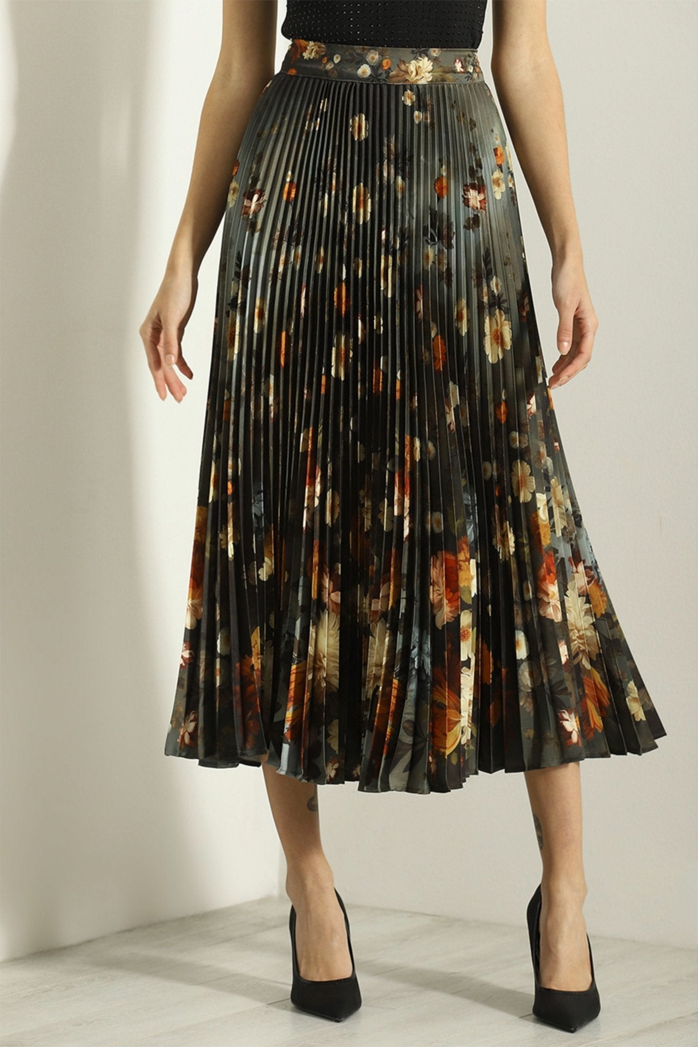 Lunara Pleated Skirt Set - Ranna Gill - Elahe