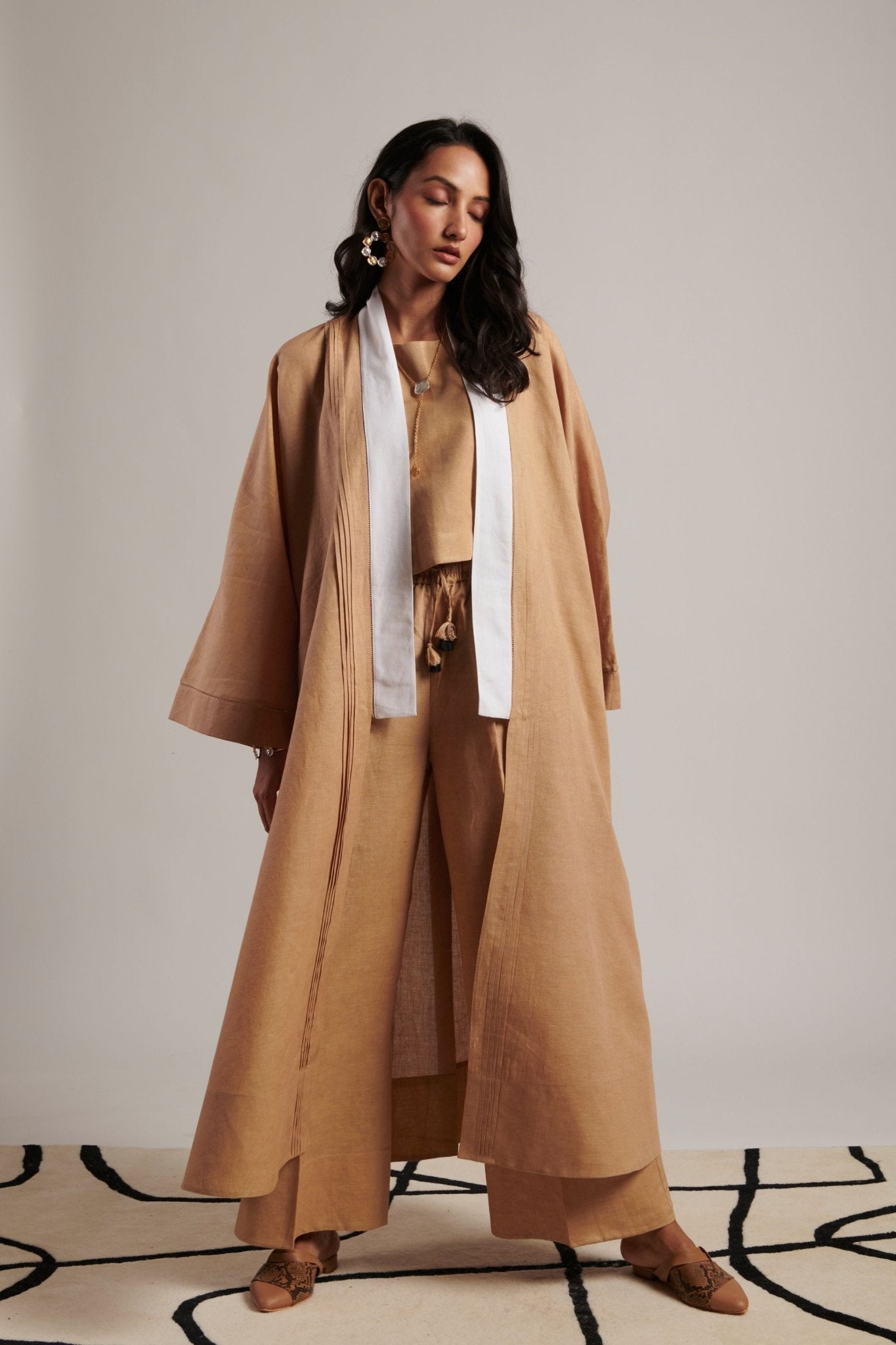 Honey Raisa Sleeved Overlay - Moh India - Elahe