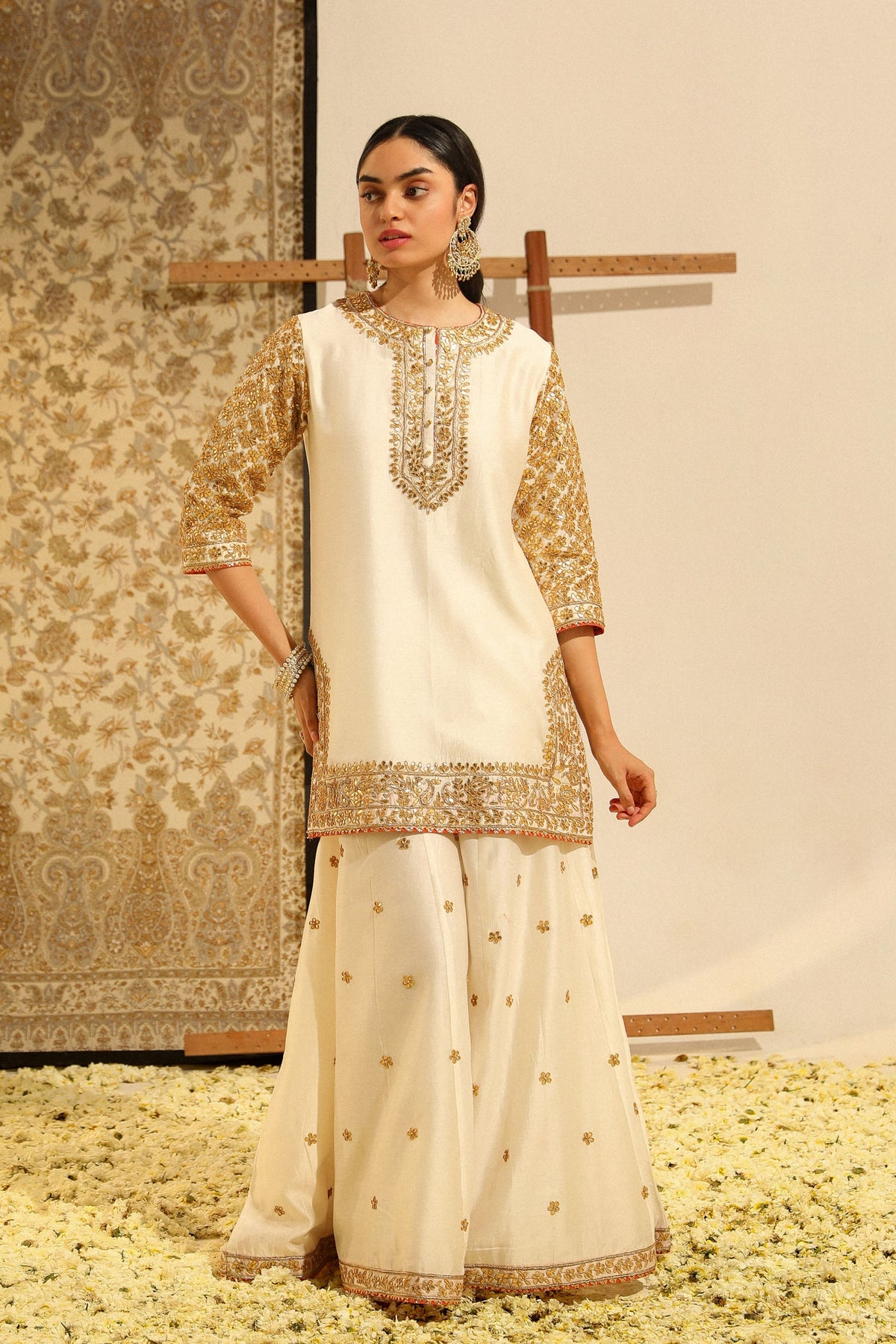 Shadaab Kurta Set