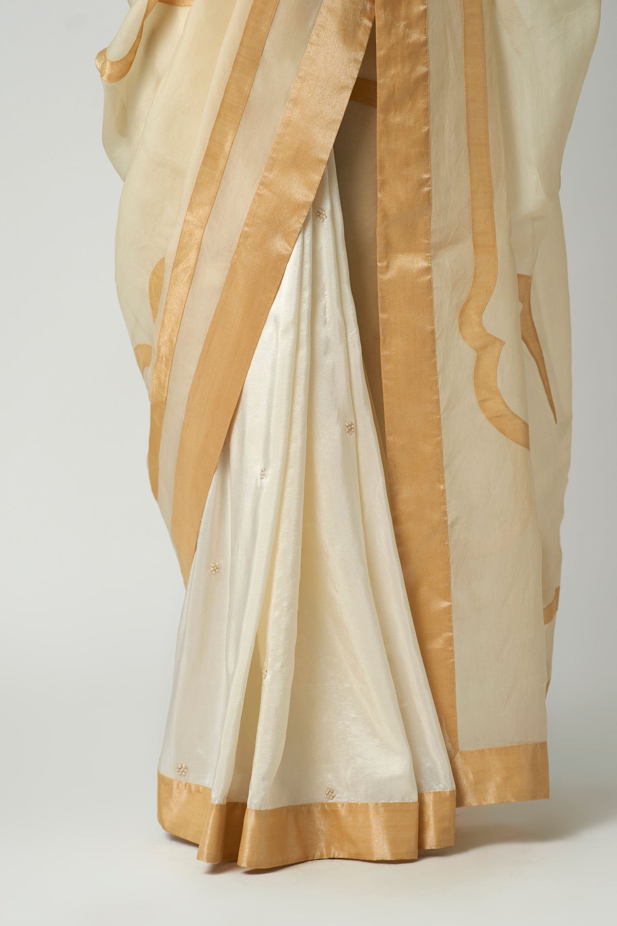 Moti Mehrabiya Saree Set