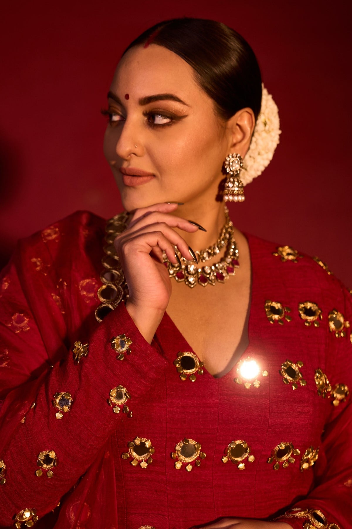Sonakshi Sinha in Itrh