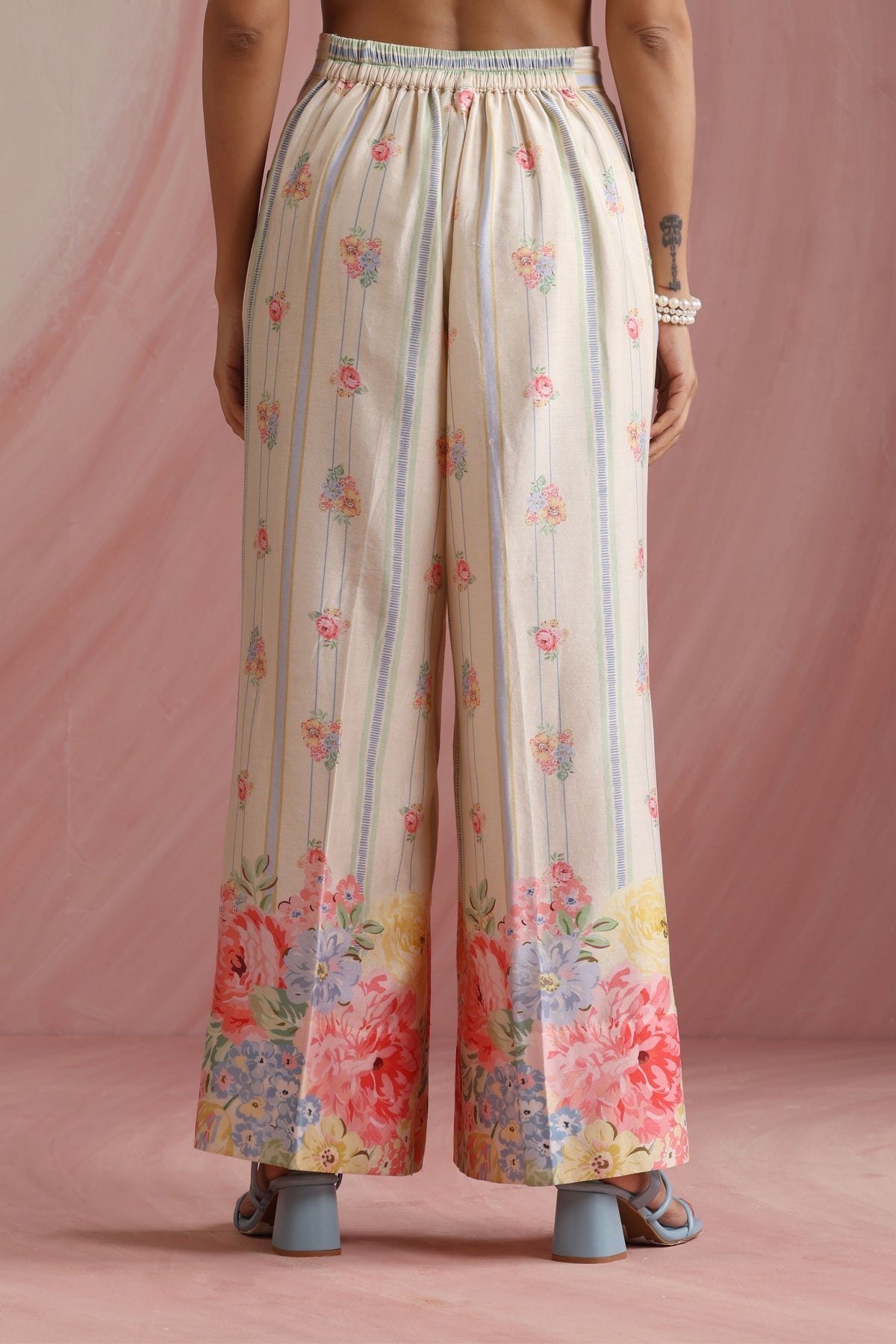 Rani Bloom Cape Set