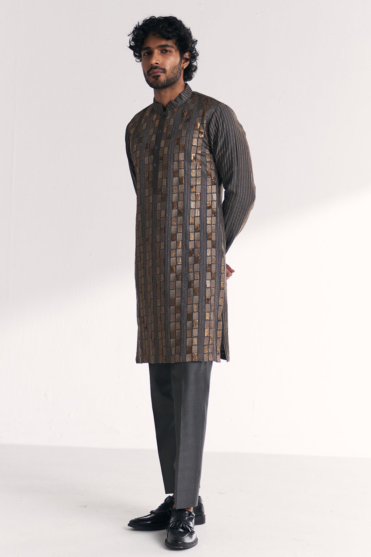 Sheeda Grey Kurta Set