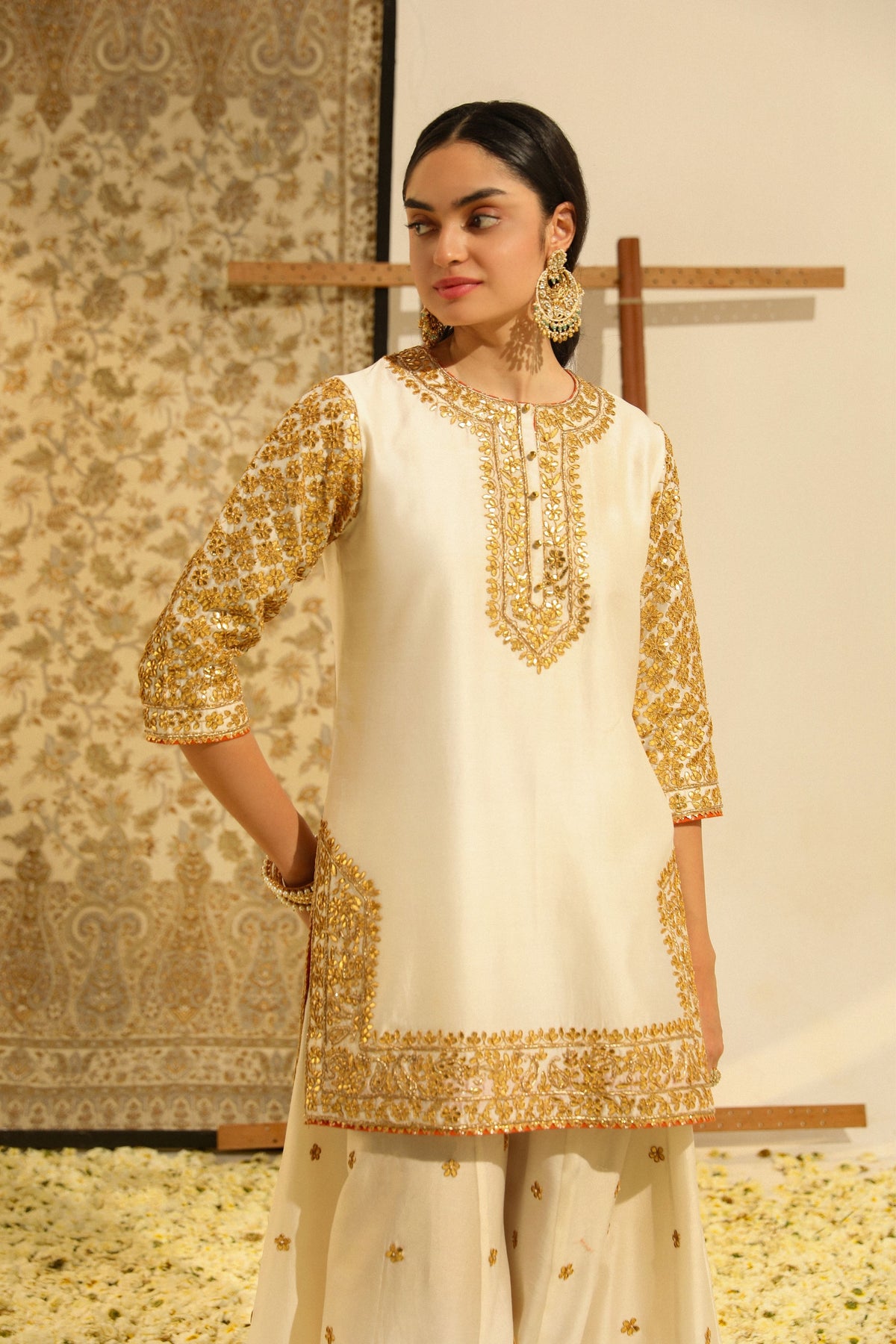 Shadaab Kurta Set