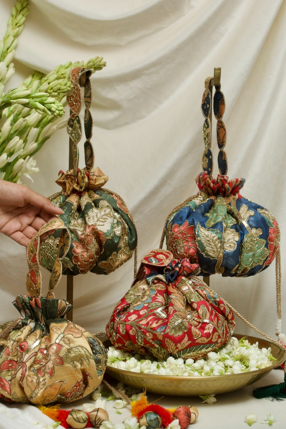 Kalamkari Gol Potli Bag Green