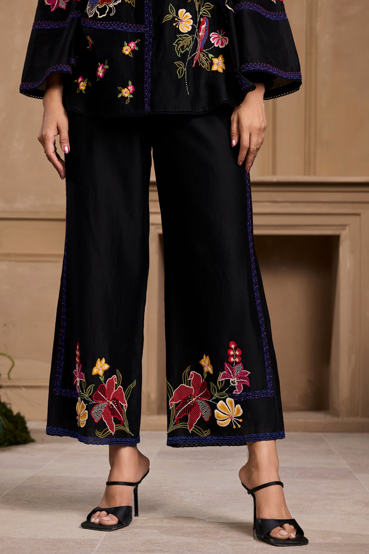 Black Floral Embroidered Pant