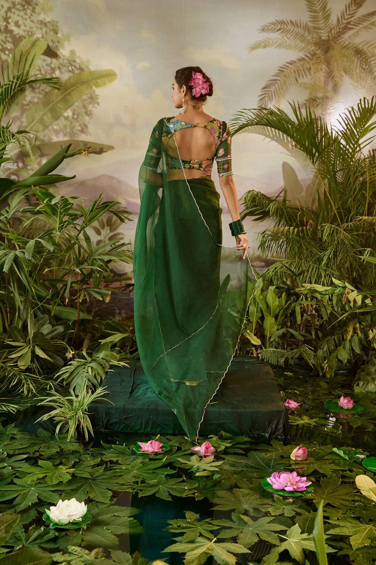 Taru Saree Set