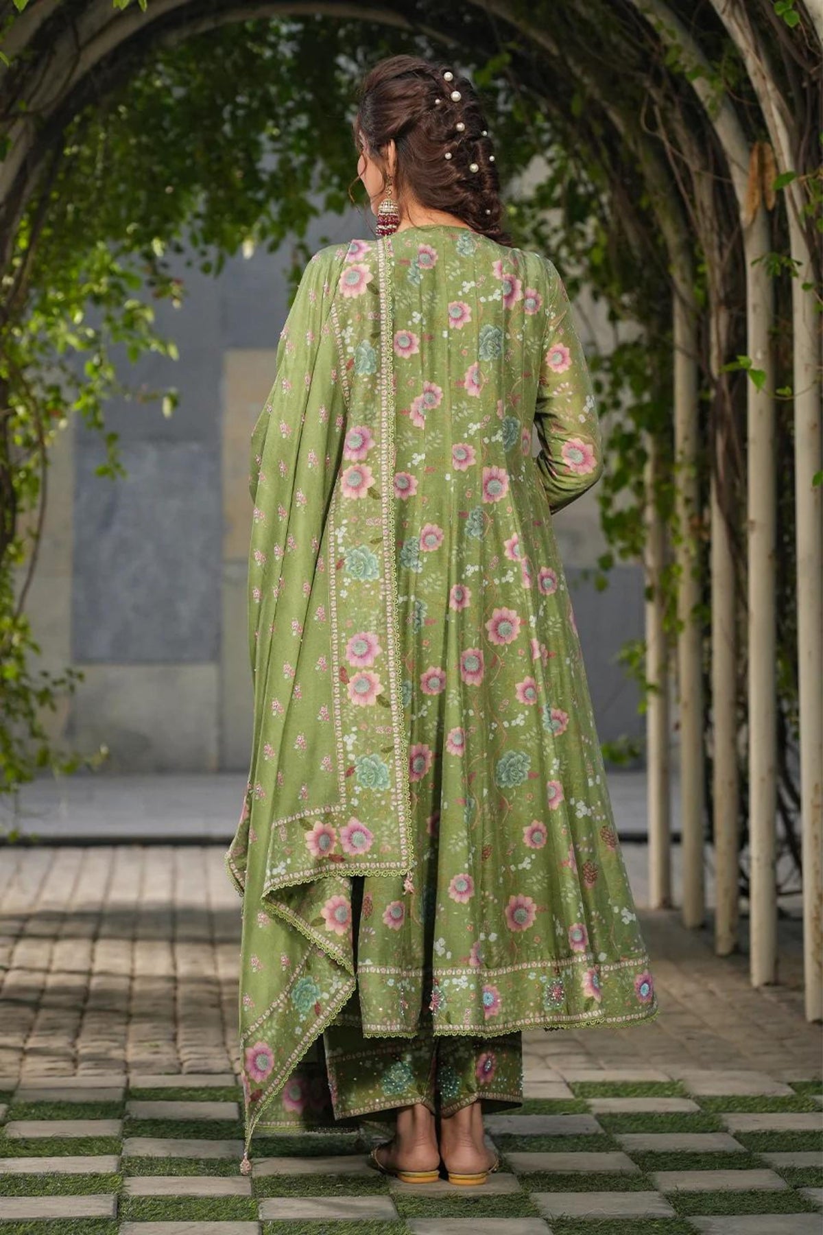 Mughal Bano Kalidar Set in Dark Green