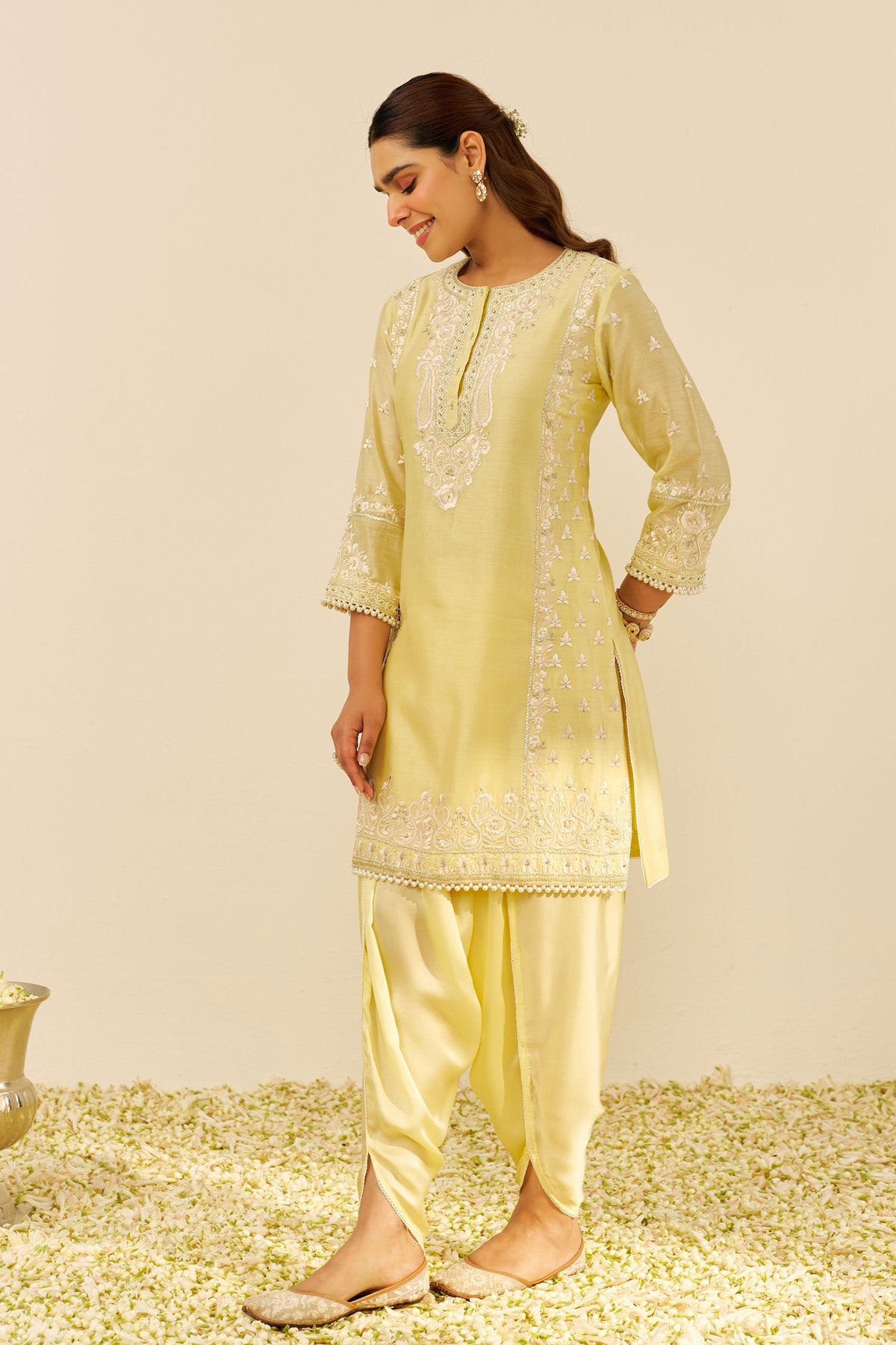 Zaisha Kurta Set in Lemon Yellow