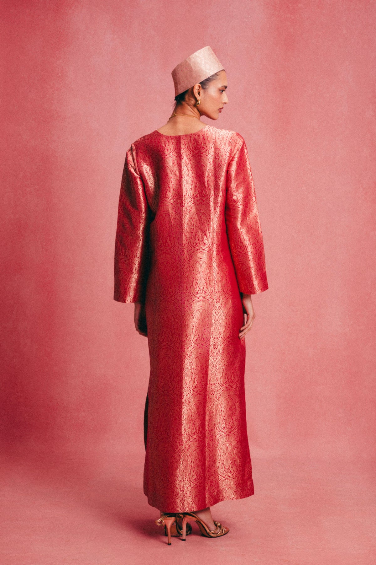 Handwoven Salmon Pink Banarasi Kaftan