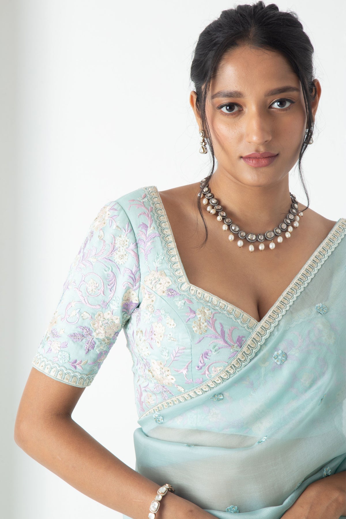 Zoa Saree With Blouse