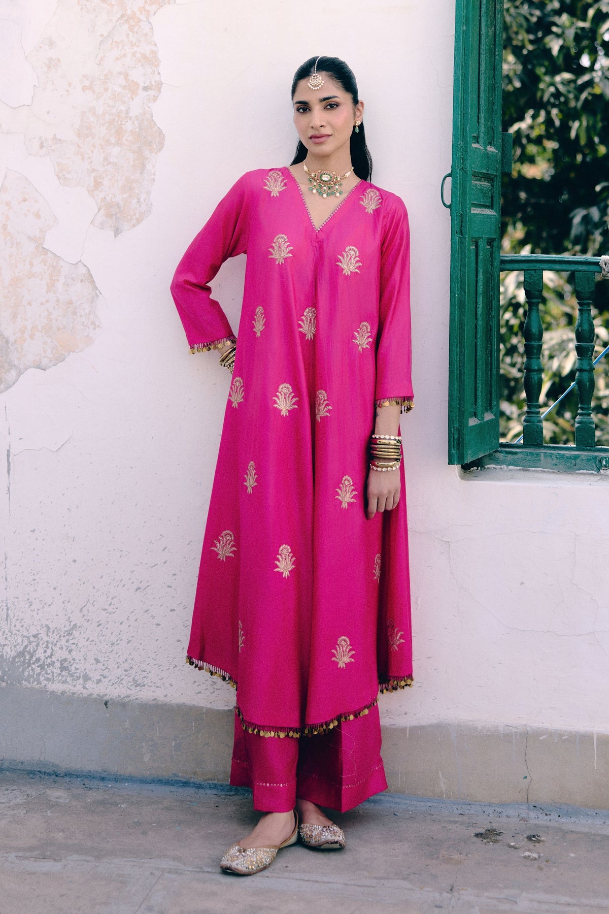 Lotus Gherdaar Kurta Set