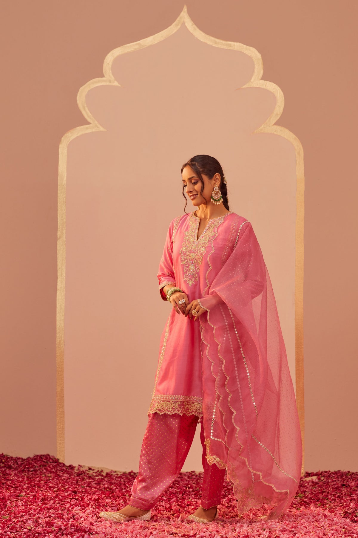 Aaima Pink Kurta Set