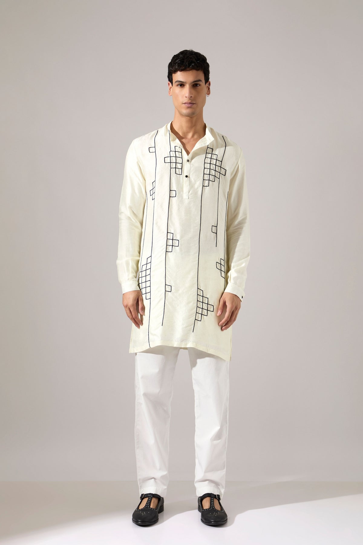 Tywin Hand Embroidered Kurta Set