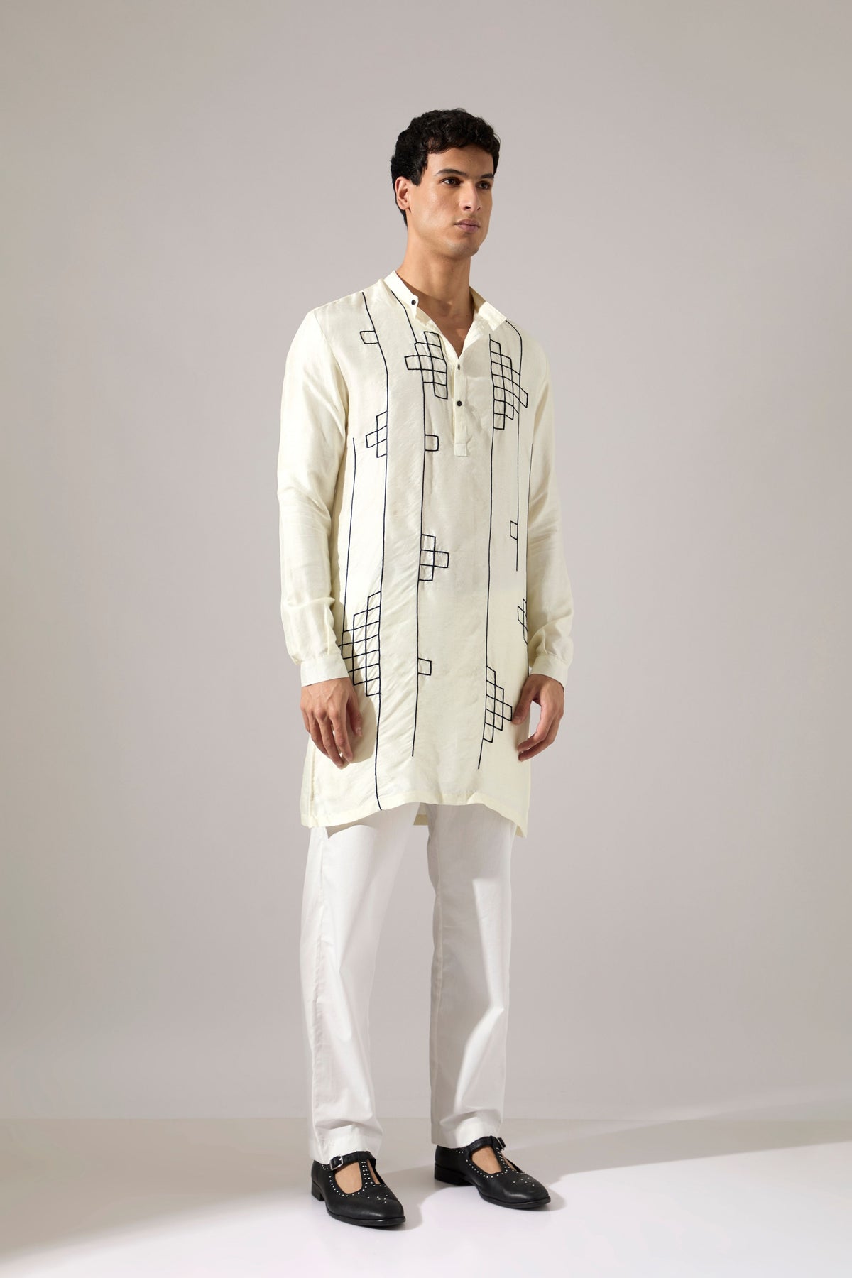 Tywin Hand Embroidered Kurta Set