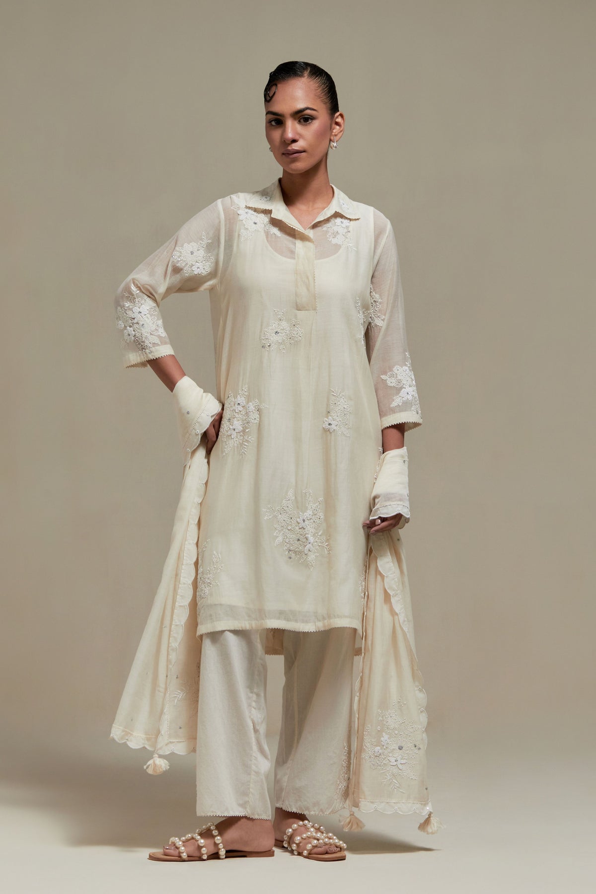 Off White Chanderi Kurta And Pants