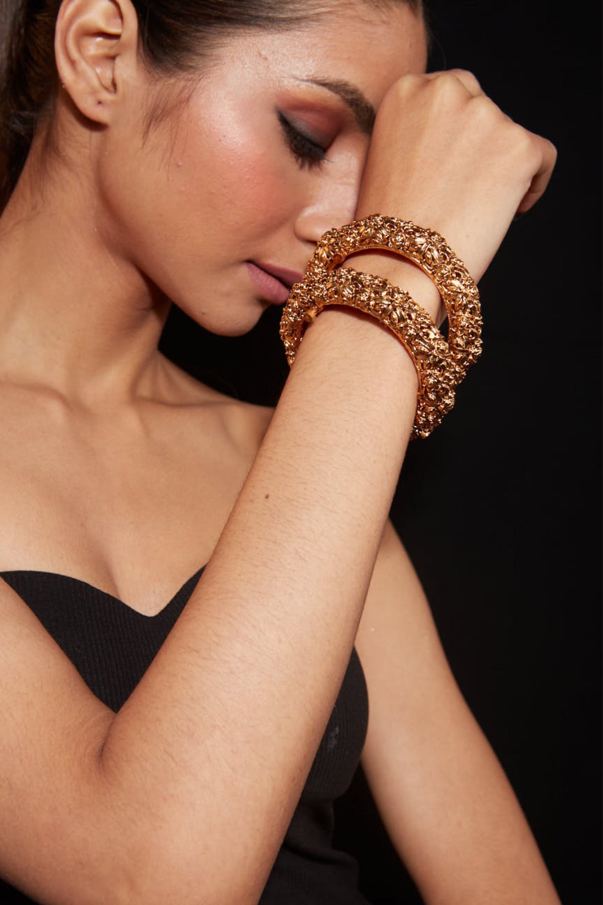 Isvaraah Gold Plated Bangles