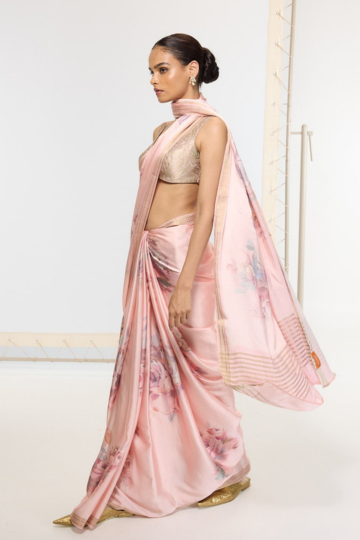 Handwoven Rose Quartz Printed Saree