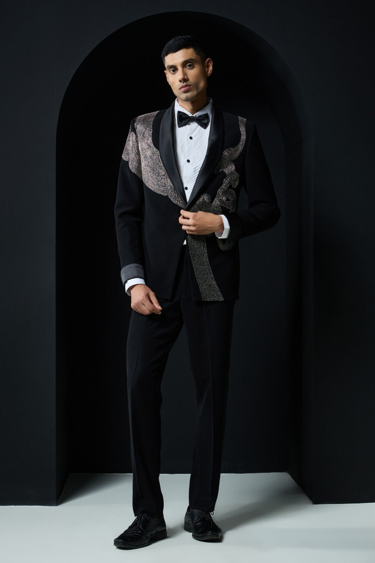 Silver Pearl Tuxedo