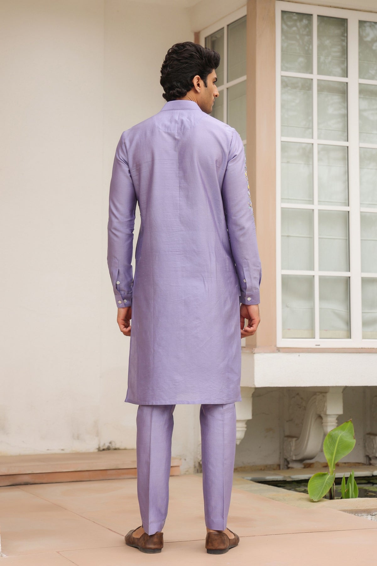 Gulzar Lilac Abstract Embroidered Kurta Set