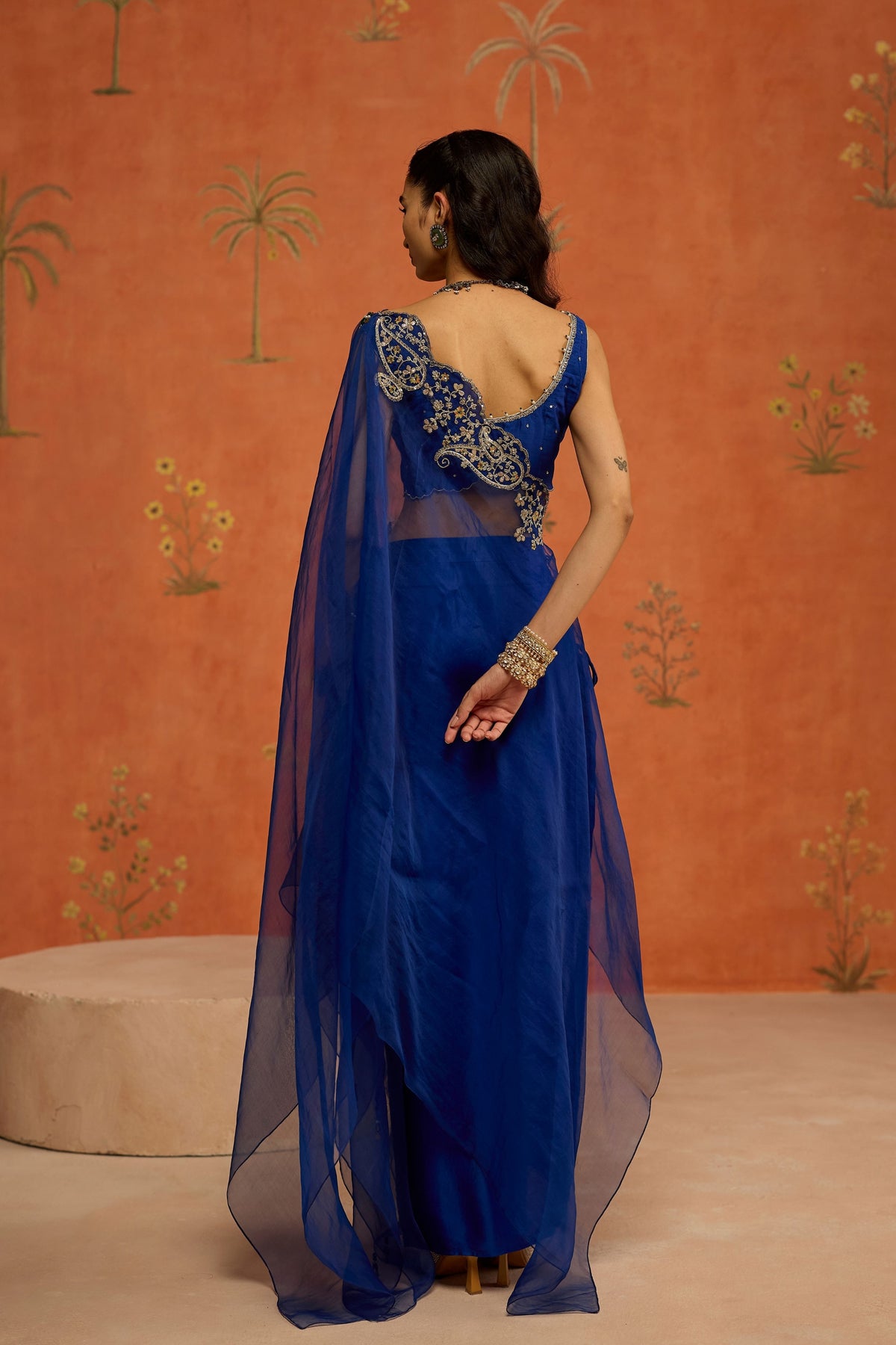 Nitara Cape Set