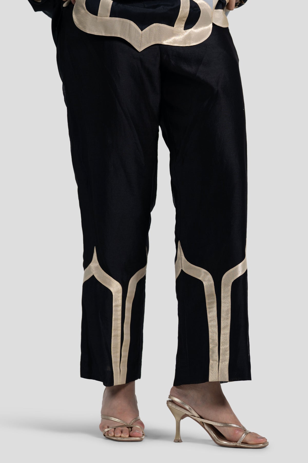 Shab-E-Tila Kurta Set