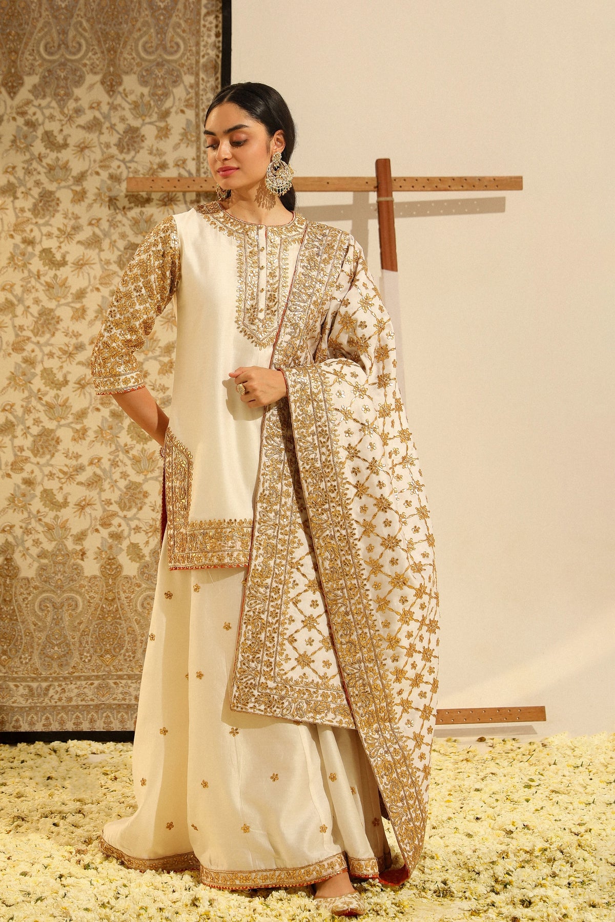 Shadaab Kurta Set