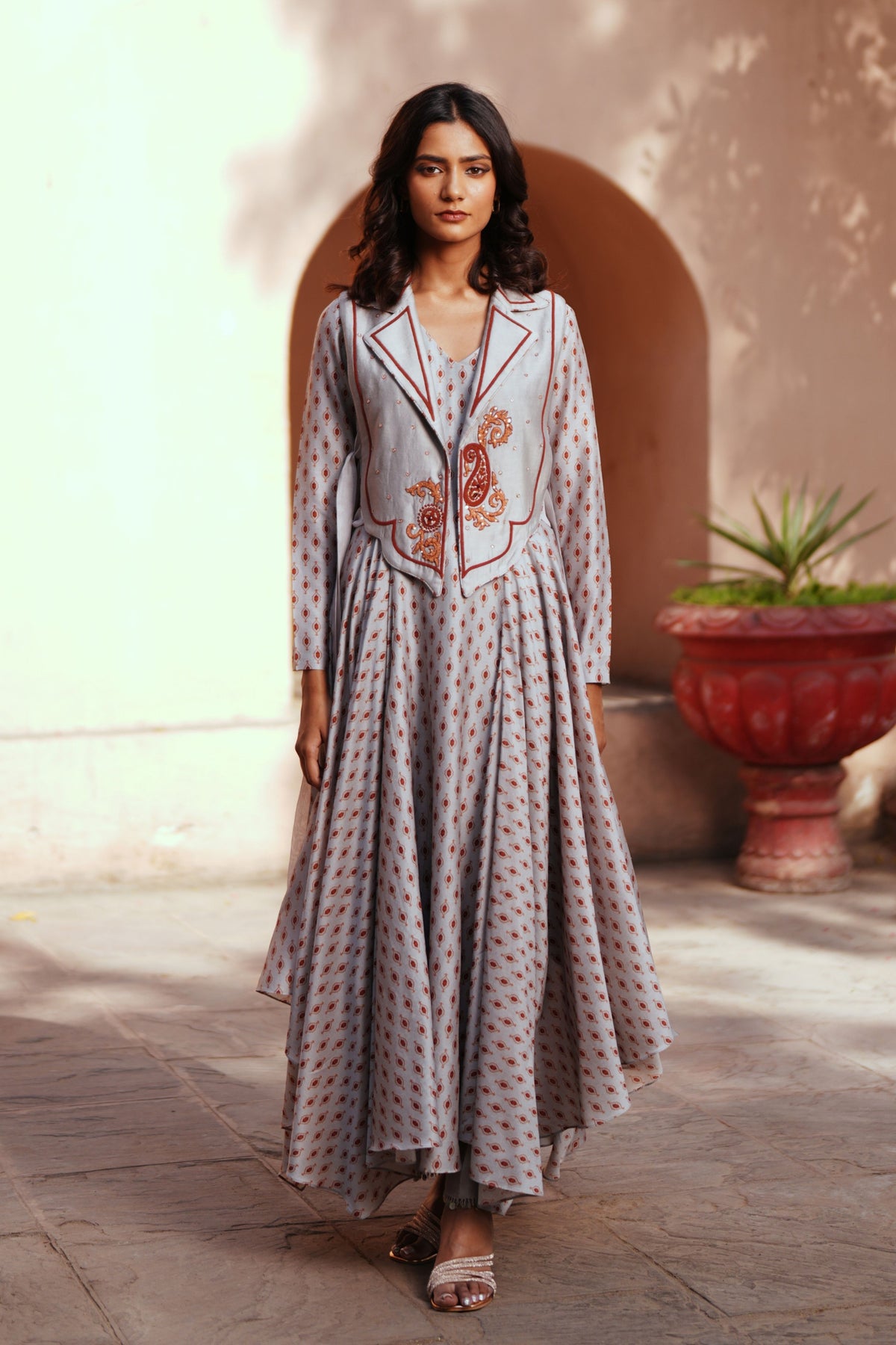 Grey Chanderi Embroidered Kurta Set