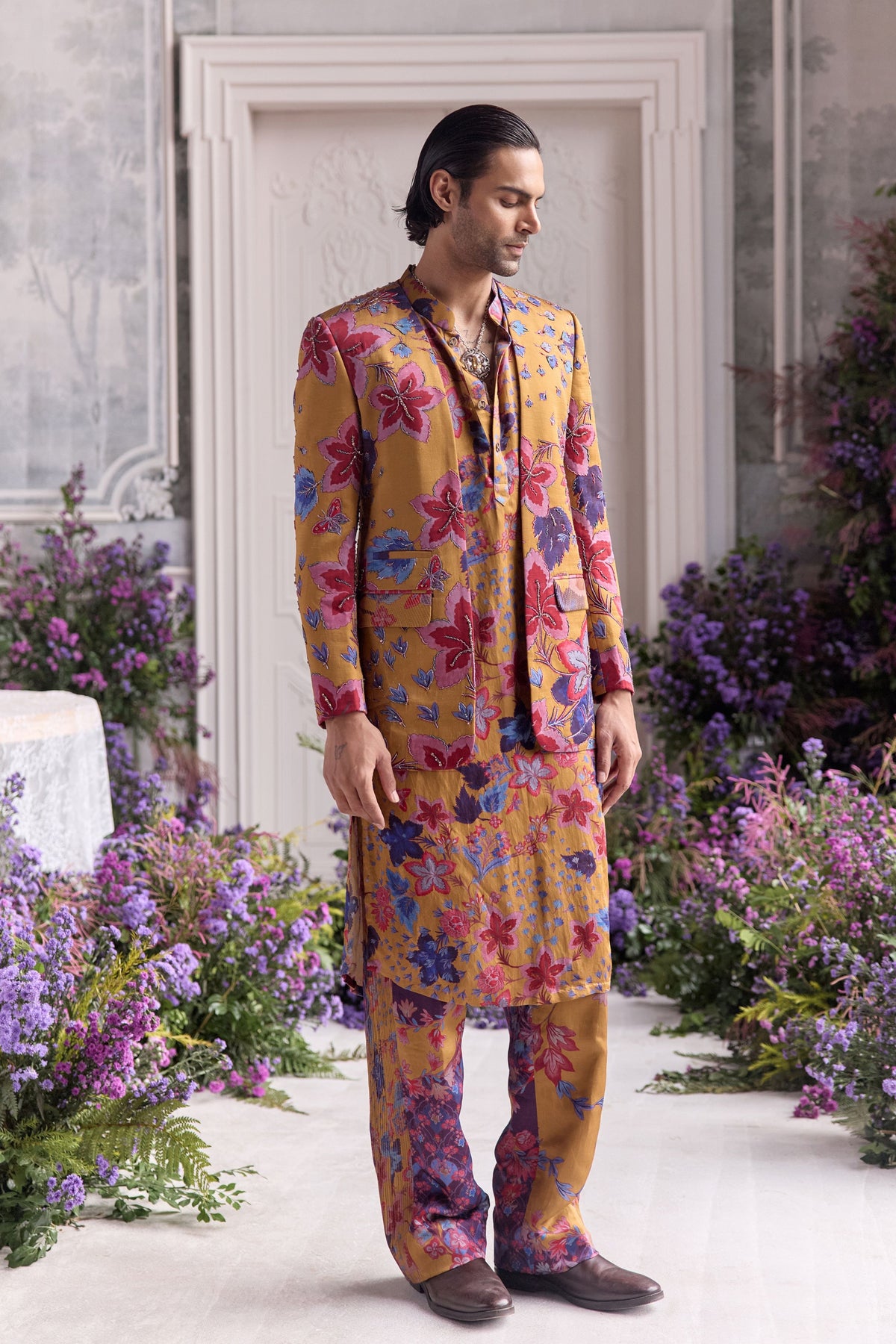 Ahaan Kurta Set